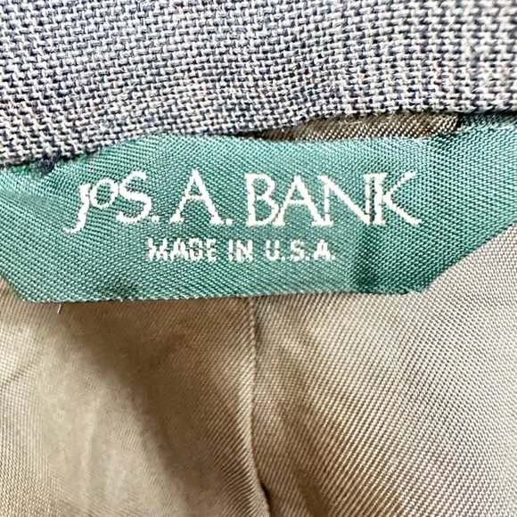 Jos A Banks Traveler's Collection Suit Men's Gray Jacket and Slacks EUC - Picture 7 of 10